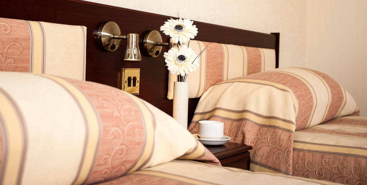The Cnoc Hotel Struy 외부 사진