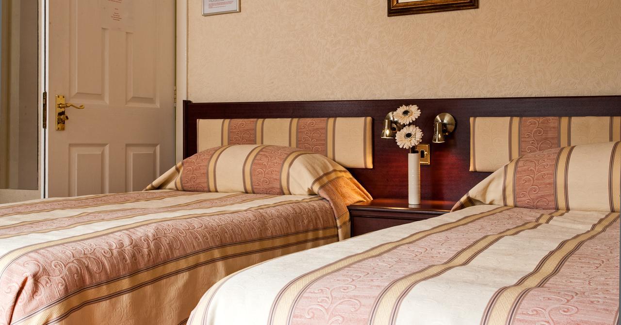 The Cnoc Hotel Struy 외부 사진